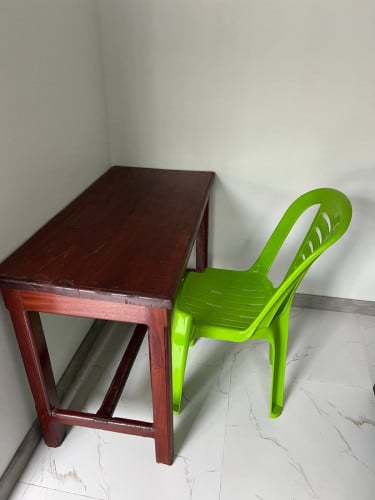 បន្ទប់ជួល