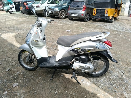 ម៉ូតូនេះម៉ាសុីនល្អខ្លាំង