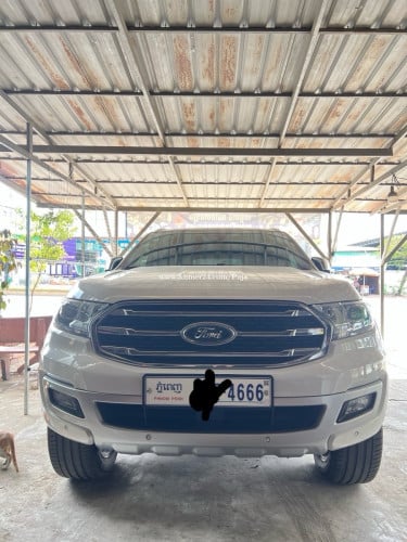 ឡានជិះផ្ទាល់លក់ Ford Everest 3.2L full option titanium 2019