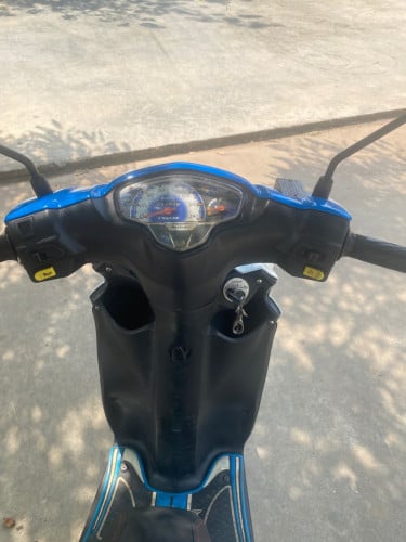 លក់ដូសេរី