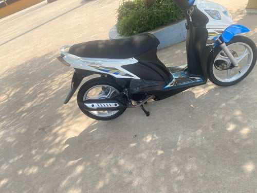 លក់ដូសេរី