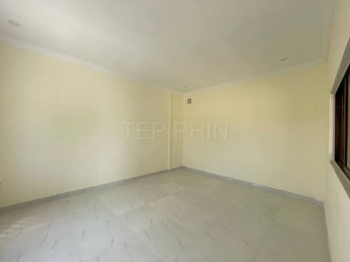 ឃ្លាំងសំរាប់ជួលនៅដង្កោ