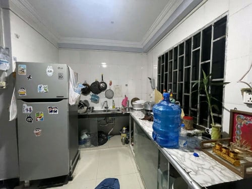 ផ្ទះនិងដីនៅ,ថ្មគោល, ចោមចៅ២, ភ្នំពេញលក់បន្ទាន់ទីតាំងនៅភូមិថ្មគោល ភ្នំពេញ ផ្ទូវបេតុង