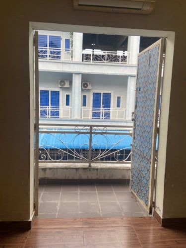 បន្ទប់ជួល