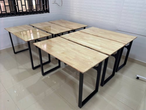 តុធ្វេីការ ក្ដារកៅស៊ូ