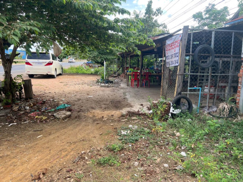 ដីលក់មានផ្ទះសម្រាប់