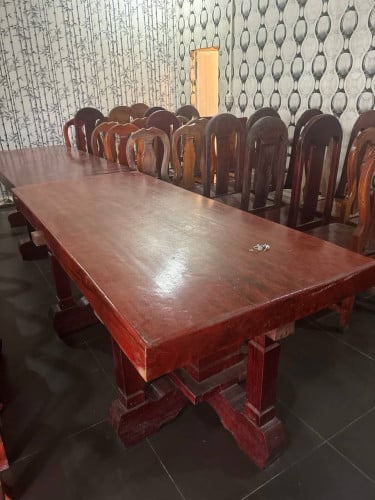 តុជ្រុងឈើ