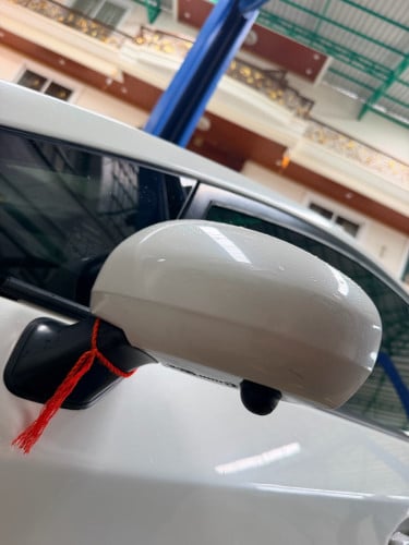 ចង់លក់ឡានព្រូស 010 options 2 15700$ ចចារ