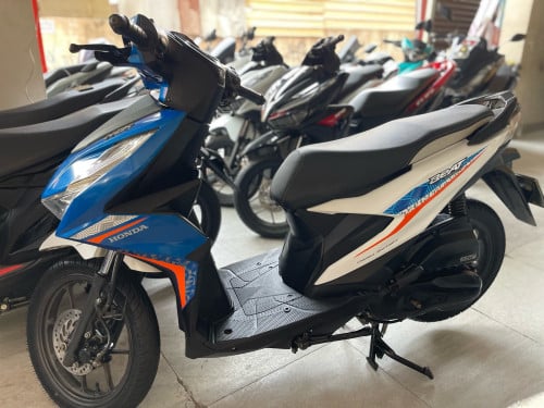 ស្អាត់បងៗបីត023