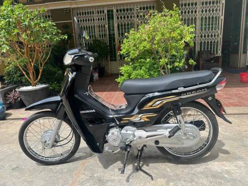 លក់សង់025 តម្លៃ 1860$ មានកាតគ្រី