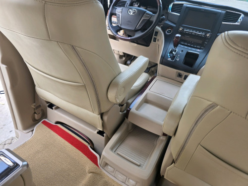 ម្ចាស់ដើមផ្ទាល់ ឆ្នាំ 2011 Up 2015 Alphard