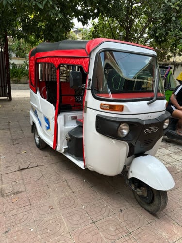 កង់បីលក់ ដើម ឆ្នាំ2021 ម៉ាស៊ីនល្អ តម្លៃ1850$ អរគុណ