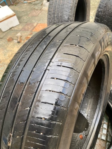 សំបក 235/60/R18