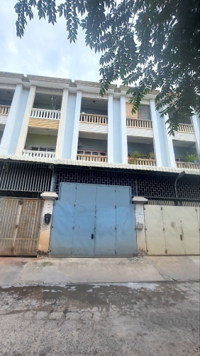 ផ្ទះជួល អាជីវកម្ម ក្បែរផ្លូវ 317 សង្កាត់បឹងទំពុន 1 ម៉ាស៊ីនត្រជាក់2 គ្រឿង ទូទឹកកក1 គ្រឿង