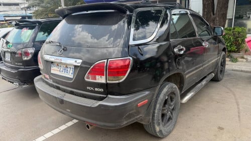 ឡានលក់តម្លៃល្អលក់4500$