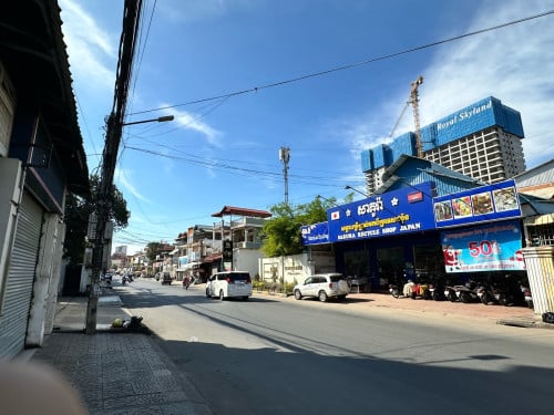 ផ្ទះអាជីវកម្មជួលលើផ្លូវ 488
