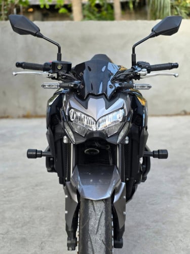 លក់5700$ឆ្នាំ2024 2000kl