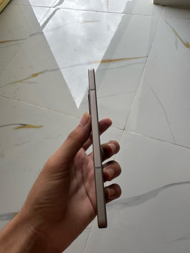 នៅស្អាត99% មានឆ្នាំង មានcase អាចមកមើលបានដល់កន្លែង