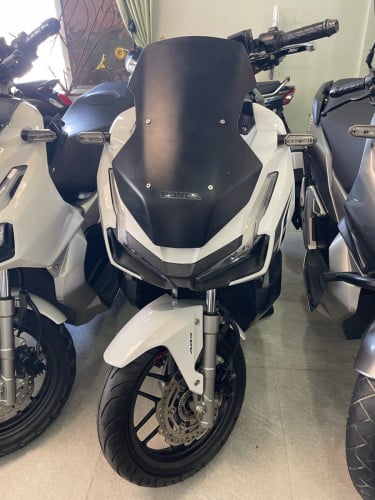 ស្អាត់បងៗADV150cc