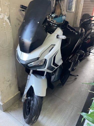 ស្អាត់បងៗADV150cc