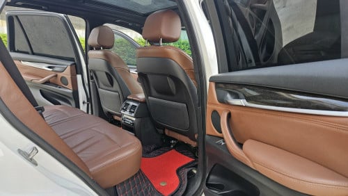 លក់ BMW X5 ឆ្នាំ2014 ម៉ាស៊ូត