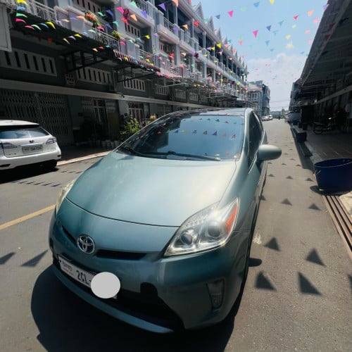 រថយន្តសម្រាប់ជួល car for rent 车子出租 ជួលជាថ្ងៃ ខែ ឆ្នាំ