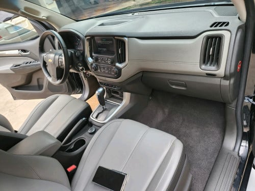 លក់់CHEVROLATឆ្នាំ020 ខ្លាញ់គោ​ មានរំលោះសុទ្ធរឺប្តូរទ្បានបានគ្រប់សារគ្រប់ខេត្ត