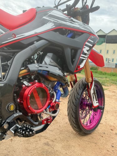 លក់ CRF 250L 2024 ក្រដាស់ពន្ធ