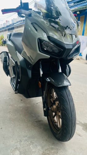 ម៉ូតូលក់ Honda ADV ជប៉ុន ឆ្នាំ2022 $3,900 ពណ៌ស៊ីម៉ង់