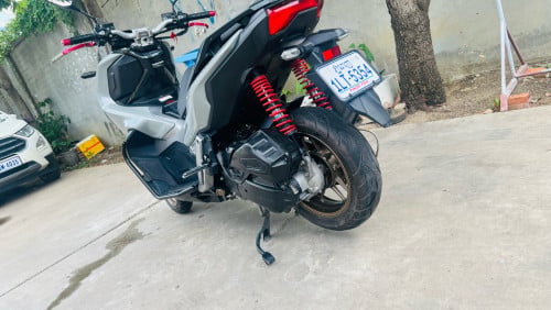 ម៉ូតូលក់ Honda ADV ជប៉ុន ឆ្នាំ2022 $3,900 ពណ៌ស៊ីម៉ង់