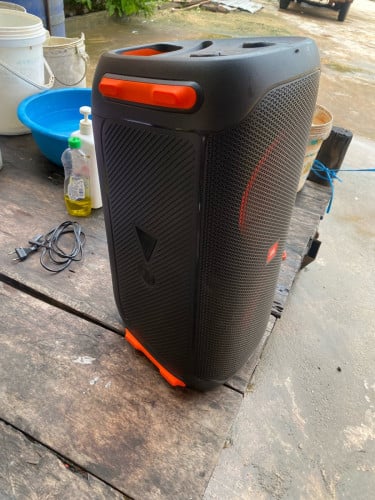 លក់ JBL 110