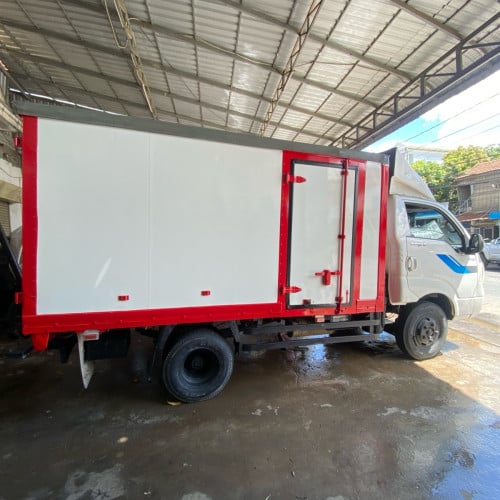 ឡានលក់ Kia Bongo III 2005