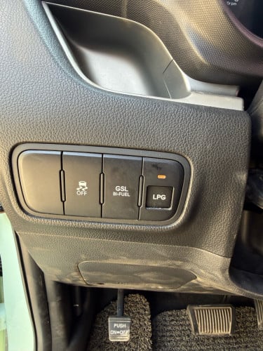 សាំង ហ្គាស Kia Ray 2012 LPG key ឡានស្អាត អត់បុកប៉ះ អត់ច្រេះ បង់រំលស់ងាយៗ ធានា ២ ខែ