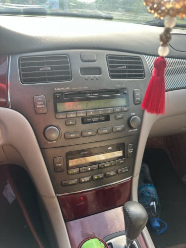 លក់Lexus ES300/V6/02ឡានស្អាត