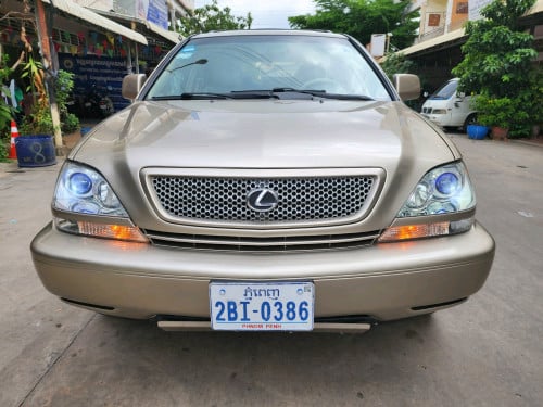 លក់RX300 ឆ្នាំ03 ខ​ច.រំលោះសុទ្ធរឺវ៉ៃដូរបាន.គ្រប់សារីនឹងខេត្ត