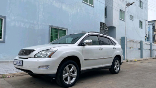 ឡានលក់ RX330