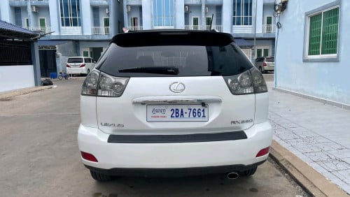 ឡានលក់ RX330