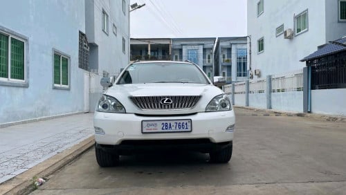 ឡានលក់ RX330
