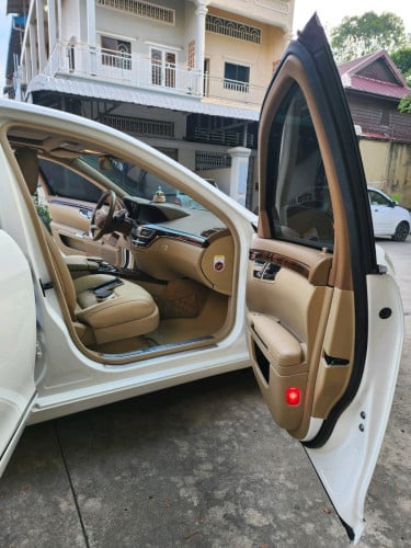 លក់S300 ឆ្នាំ012 VIP .រំលោះសុទ្ធរឺវ៉ៃដូរបាន.គ្រប់សារីនឹងខេត្ត