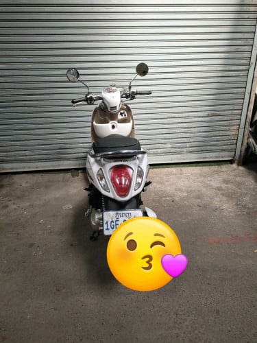 ម៉ូតូ scoopy លក់