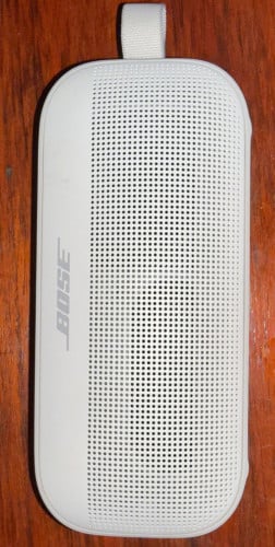 លក់ Speaker Bose Soundlink Flex មួយទឹកស្អាត 98%