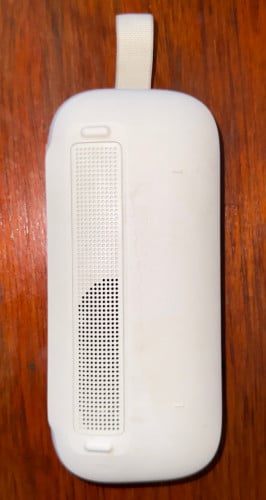 លក់ Speaker Bose Soundlink Flex មួយទឹកស្អាត 98%