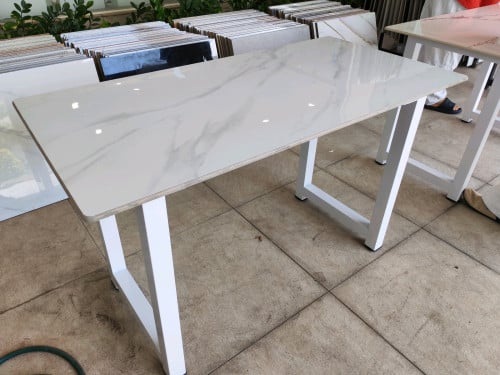 តុម៉ាប (table)