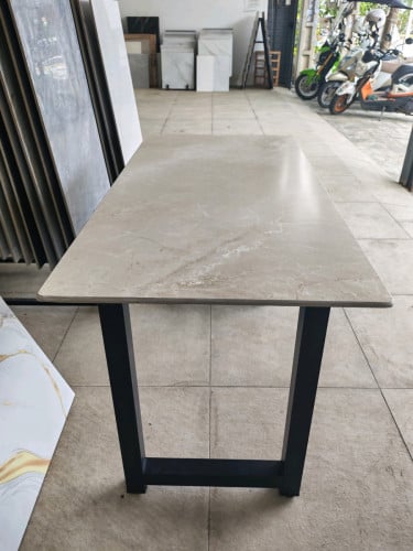 តុម៉ាប (table)