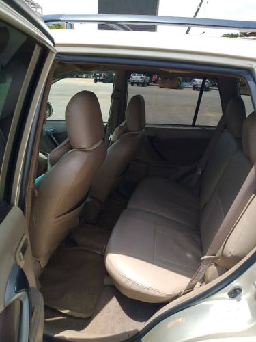 លក់ TOYOTA RAV4 2001 ឡានជិះផ្ទាល់ខ្លួន