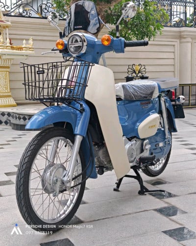 ជប៉ុន🎌Honda Super Cub 50 Final Edition ផលិតចំនួនមានកំណត់ ១ទឹកនៅសុំណុំក្បែរថ្មីដូចបកកេះ ក្រដាស់ពន្ធ