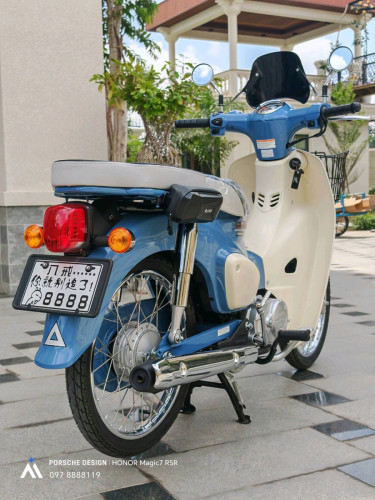 ជប៉ុន🎌Honda Super Cub 50 Final Edition ផលិតចំនួនមានកំណត់ ១ទឹកនៅសុំណុំក្បែរថ្មីដូចបកកេះ ក្រដាស់ពន្ធ