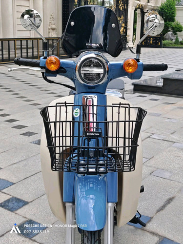 ជប៉ុន🎌Honda Super Cub 50 Final Edition ផលិតចំនួនមានកំណត់ ១ទឹកនៅសុំណុំក្បែរថ្មីដូចបកកេះ ក្រដាស់ពន្ធ