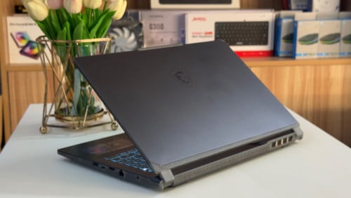 ๐แขแแแแบแแแแแแ แแ Free Speaker แฌแแถแแแแแ
แแแแผแ๐๐laptop 1แแนแแแแขแถแ 99% โ๏ธ