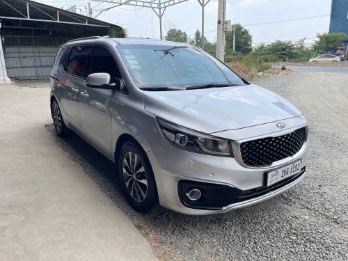ឃ្លាំងលក់រថយន្ត សេម អូតូ ខា💰មានសេវាកម្មបង់រំលស់100% បង់120$-250$🚗KIA CARNIVAL  2016 V6  Full